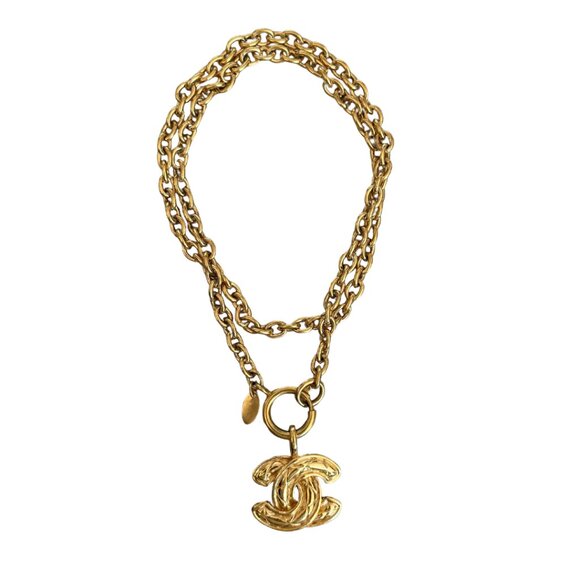 Vintage Chanel 1990s Diamond-Quilted CC Pendant Necklace Great Condition - Picture 1 of 8